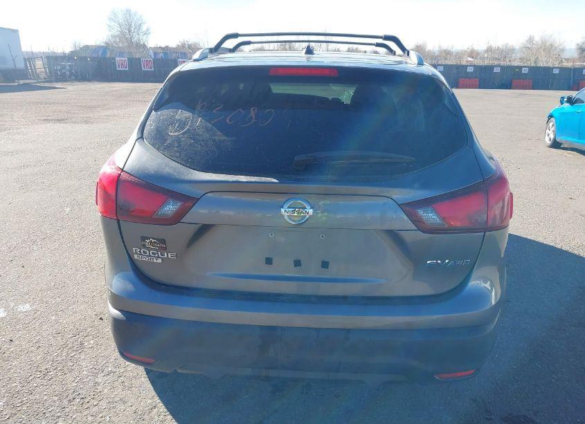 Photo 16 of 2018 Nissan Rogue SPORT SV (VIN JN1BJ1CR5JW253371)