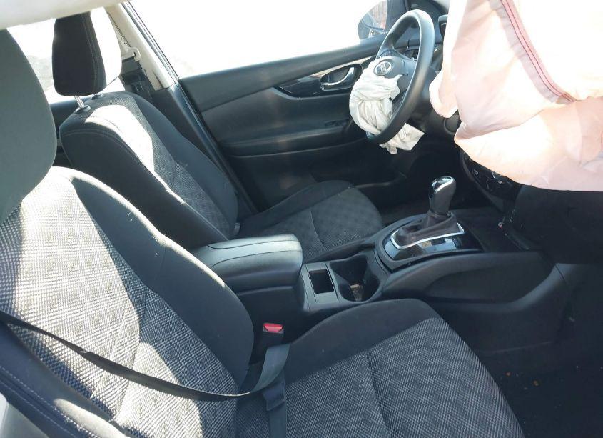 Photo 5 of 2018 Nissan Rogue SPORT SV (VIN JN1BJ1CR5JW253371)