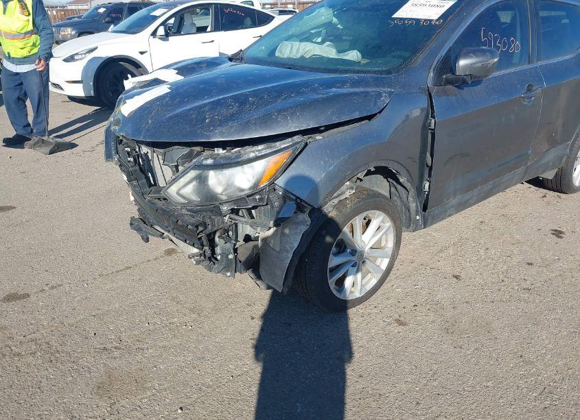 Photo 6 of 2018 Nissan Rogue SPORT SV (VIN JN1BJ1CR5JW253371)