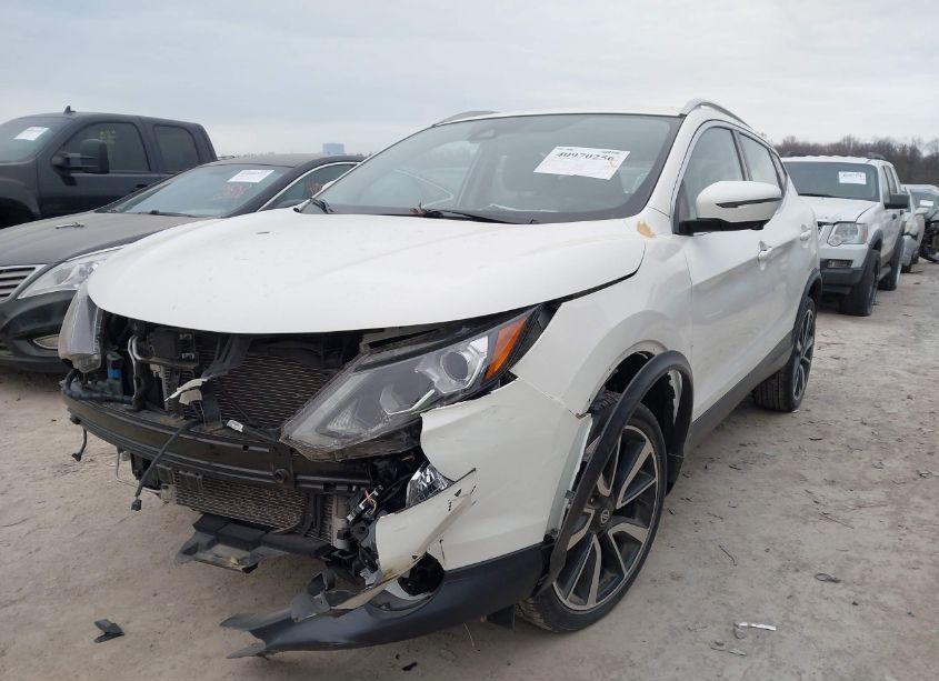 Photo 2 of 2018 Nissan Rogue SPORT SL (VIN JN1BJ1CR5JW255024)