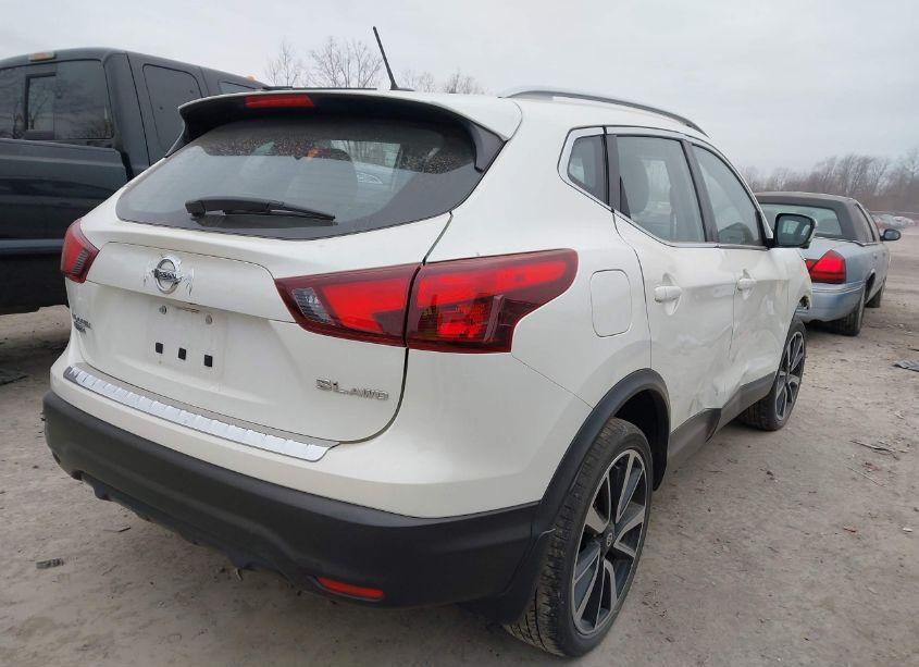 Photo 4 of 2018 Nissan Rogue SPORT SL (VIN JN1BJ1CR5JW255024)