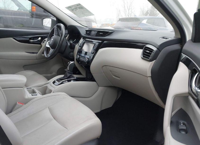 Photo 5 of 2018 Nissan Rogue SPORT SL (VIN JN1BJ1CR5JW255024)