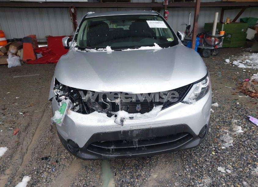 Photo 6 of 2018 Nissan Rogue SPORT S (VIN JN1BJ1CR5JW263432)