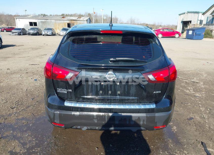 Photo 16 of 2018 Nissan Rogue SPORT S (VIN JN1BJ1CR5JW267531)