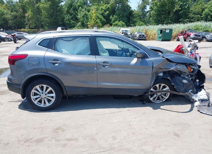 Photo 14 of 2018 Nissan Rogue SPORT SV (VIN JN1BJ1CR5JW293353)