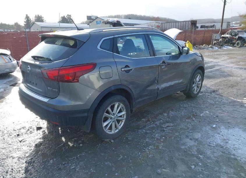 Photo 4 of 2018 Nissan Rogue SPORT SV (VIN JN1BJ1CR5JW294051)