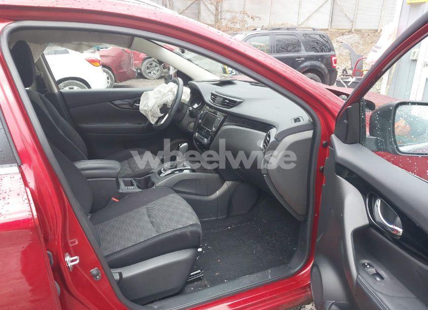 Photo 5 of 2019 Nissan Rogue SPORT SV (VIN JN1BJ1CR5KW320004)