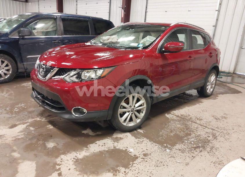 Photo 2 of 2019 Nissan Rogue SPORT SV (VIN JN1BJ1CR5KW325056)