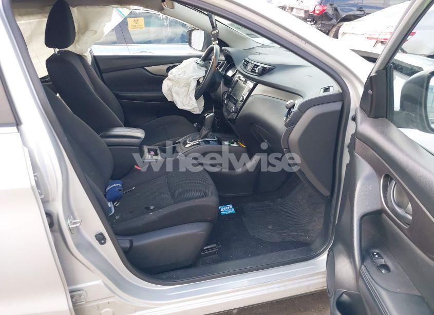 Photo 5 of 2019 Nissan Rogue SPORT S (VIN JN1BJ1CR5KW623462)