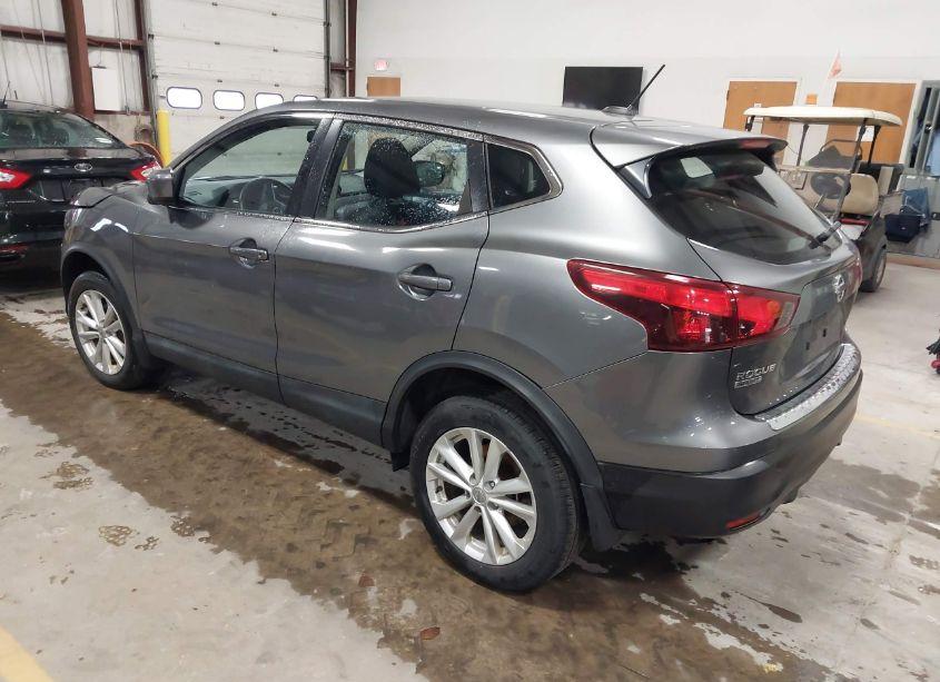 Photo 3 of 2017 Nissan Rogue SPORT S (VIN JN1BJ1CR6HW114067)