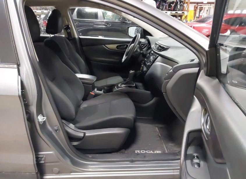 Photo 5 of 2017 Nissan Rogue SPORT S (VIN JN1BJ1CR6HW114067)