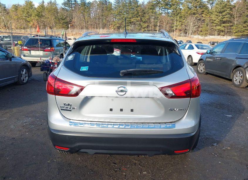 Photo 17 of 2017 Nissan Rogue SPORT SV (VIN JN1BJ1CR6HW117888)