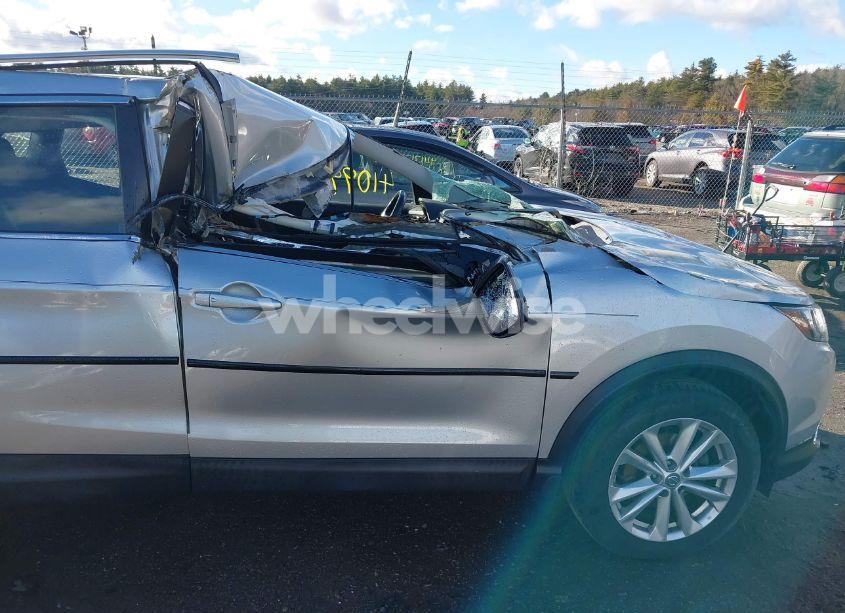 Photo 18 of 2017 Nissan Rogue SPORT SV (VIN JN1BJ1CR6HW117888)