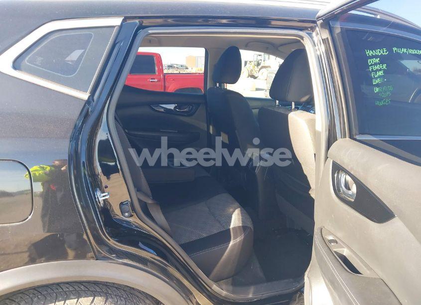 Photo 8 of 2017 Nissan Rogue SPORT SV (VIN JN1BJ1CR6HW122055)