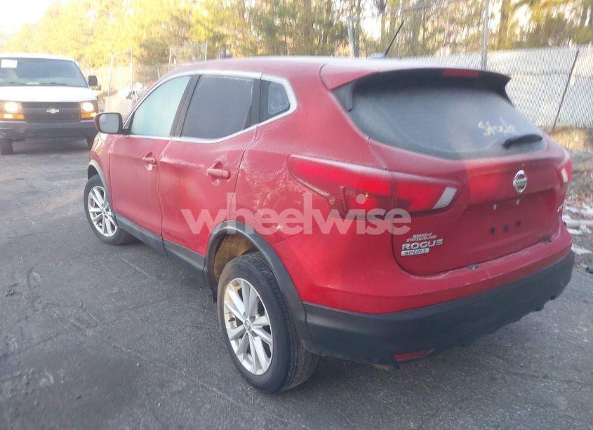 Photo 3 of 2017 Nissan Rogue SPORT S (VIN JN1BJ1CR6HW132262)