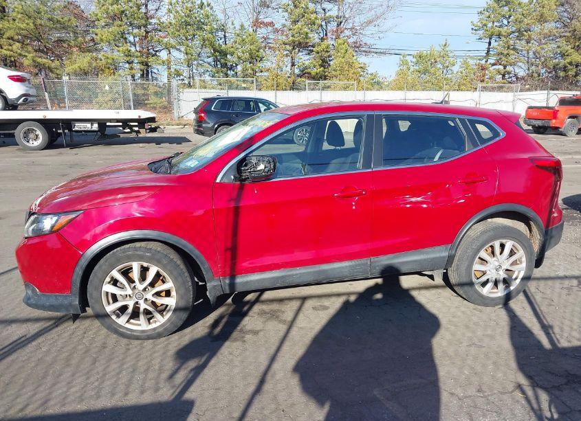 Photo 14 of 2018 Nissan Rogue SPORT S (VIN JN1BJ1CR6JW203188)