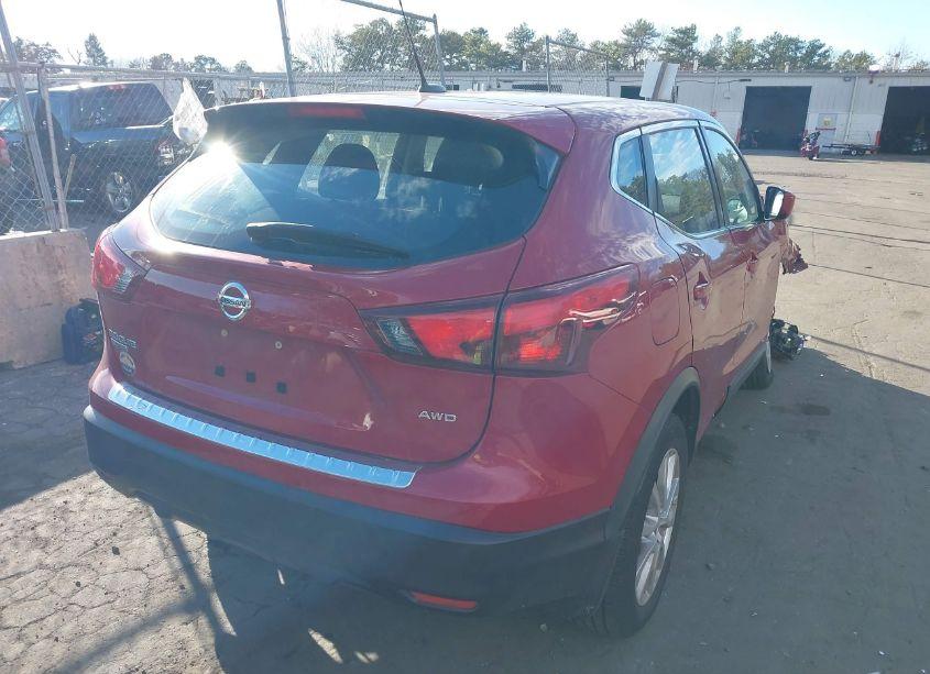 Photo 4 of 2018 Nissan Rogue SPORT S (VIN JN1BJ1CR6JW203188)