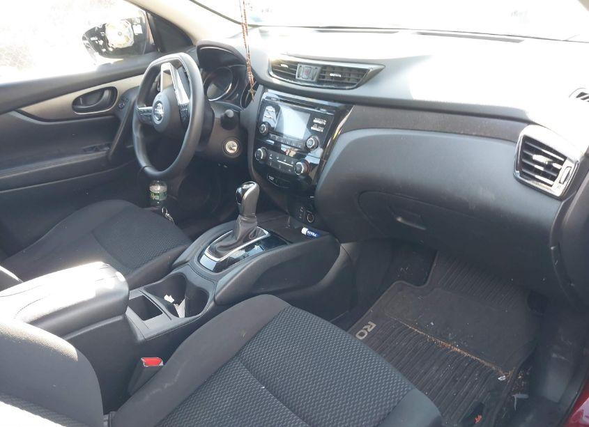 Photo 5 of 2018 Nissan Rogue SPORT S (VIN JN1BJ1CR6JW203188)