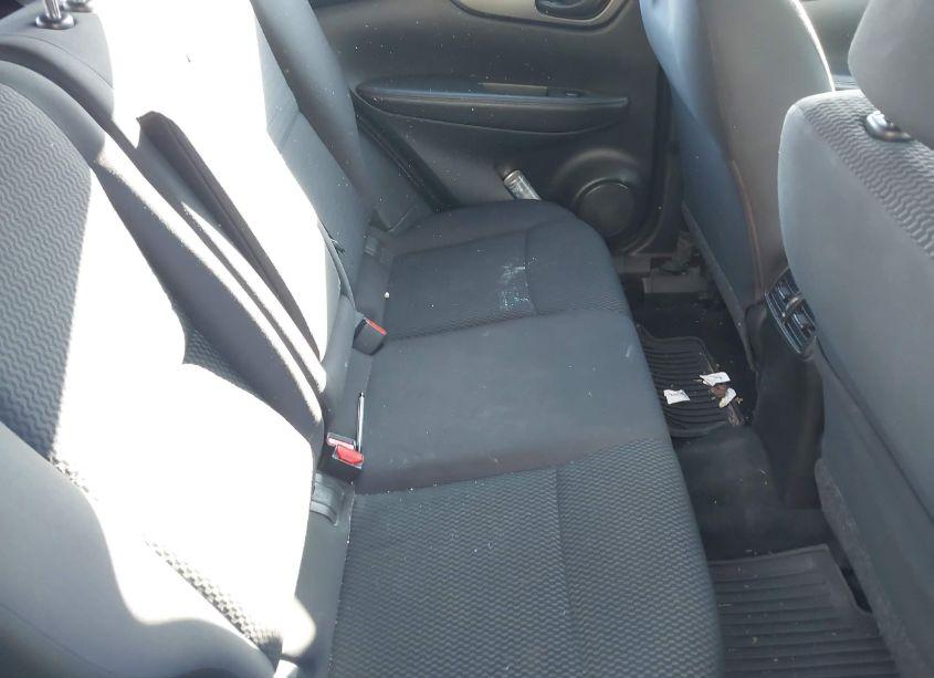 Photo 8 of 2018 Nissan Rogue SPORT S (VIN JN1BJ1CR6JW203188)