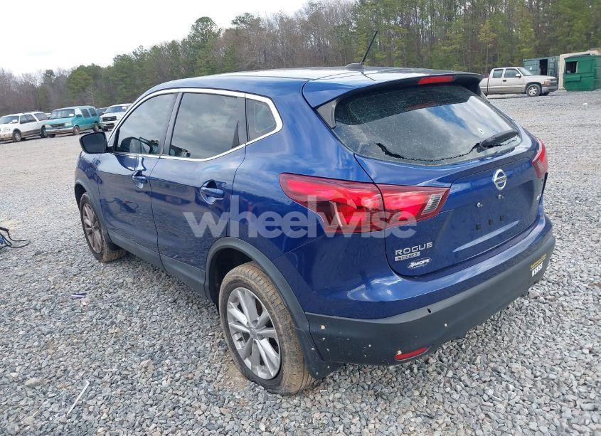 Photo 3 of 2018 Nissan Rogue SPORT S (VIN JN1BJ1CR6JW203904)