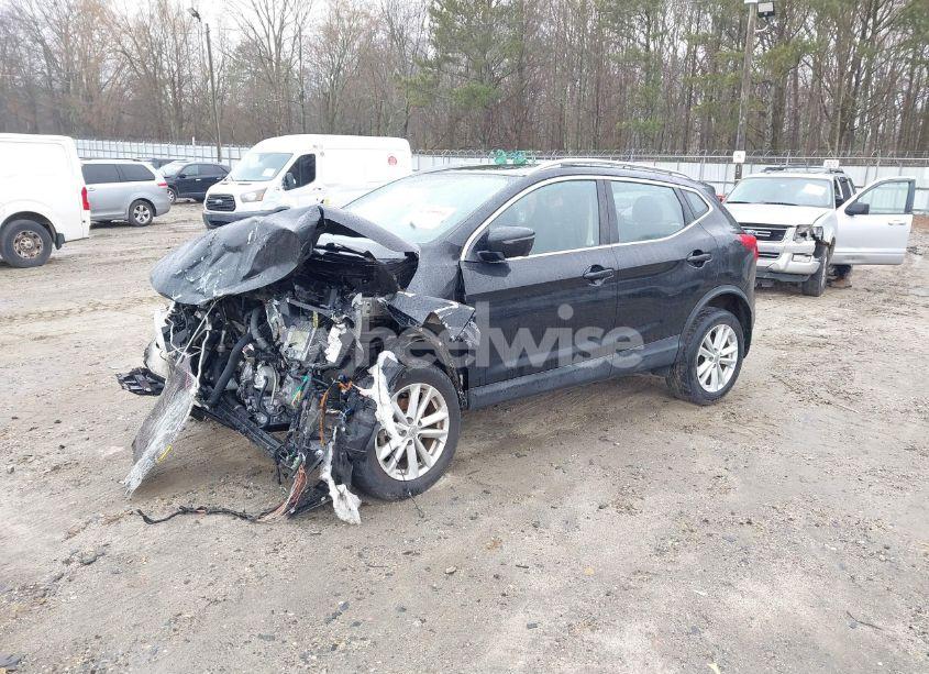 Photo 2 of 2018 Nissan Rogue SPORT SV (VIN JN1BJ1CR6JW208696)