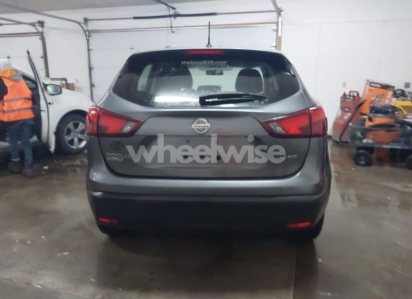 Photo 17 of 2018 Nissan Rogue SPORT S (VIN JN1BJ1CR6JW259079)