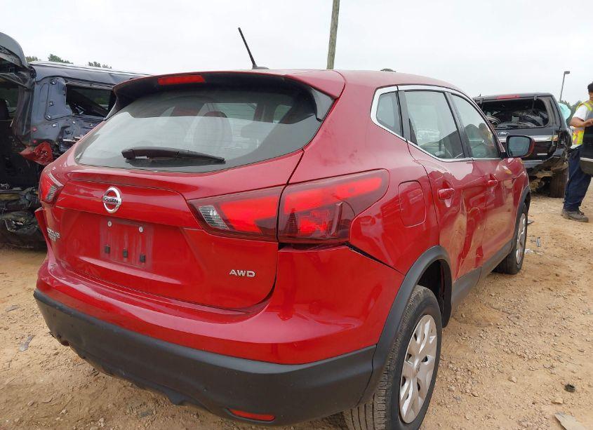 Photo 4 of 2018 Nissan Rogue SPORT S (VIN JN1BJ1CR6JW262547)