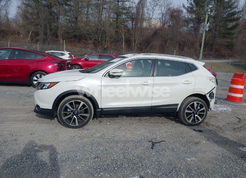 Photo 14 of 2018 Nissan Rogue SPORT SL (VIN JN1BJ1CR6JW265285)