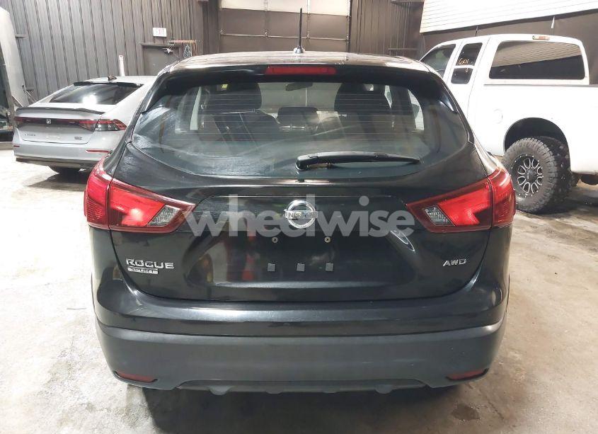 Photo 16 of 2018 Nissan Rogue SPORT S (VIN JN1BJ1CR6JW287738)