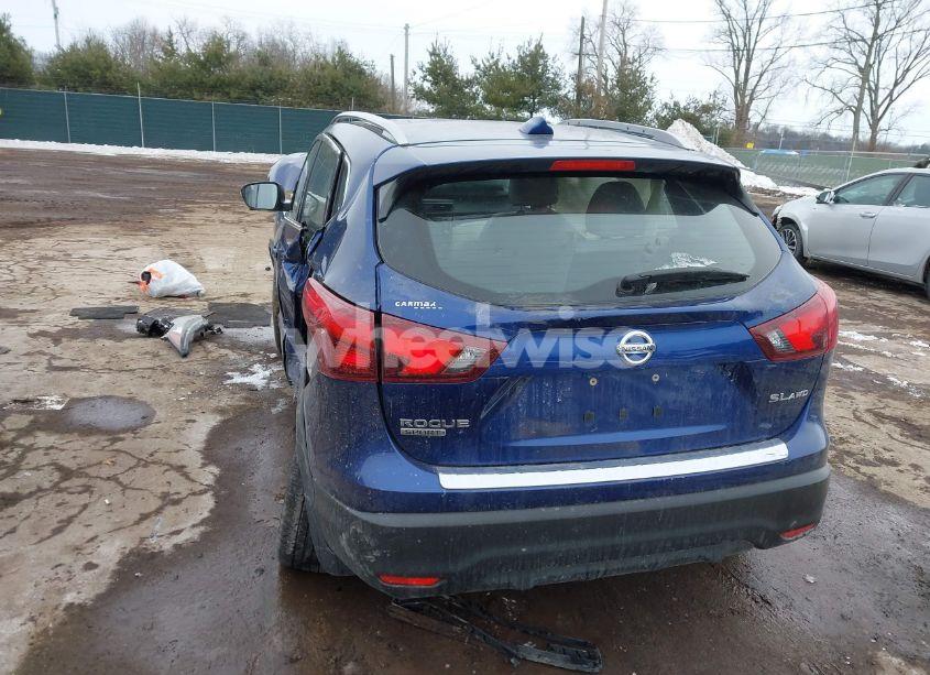 Photo 3 of 2018 Nissan Rogue SPORT SL (VIN JN1BJ1CR6JW293250)