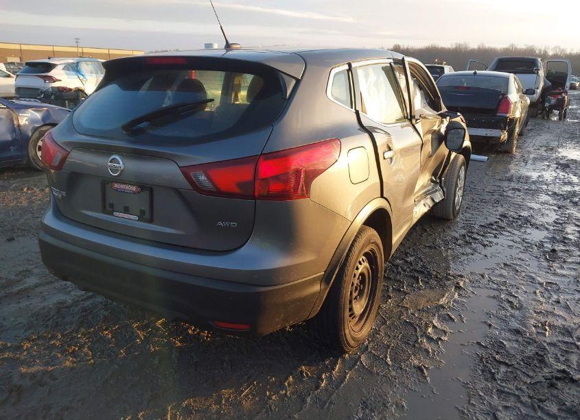 Photo 4 of 2019 Nissan Rogue SPORT S (VIN JN1BJ1CR6KW317421)