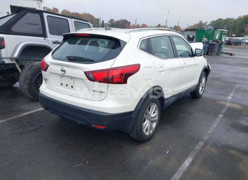 Photo 4 of 2019 Nissan Rogue SPORT SV (VIN JN1BJ1CR6KW334347)