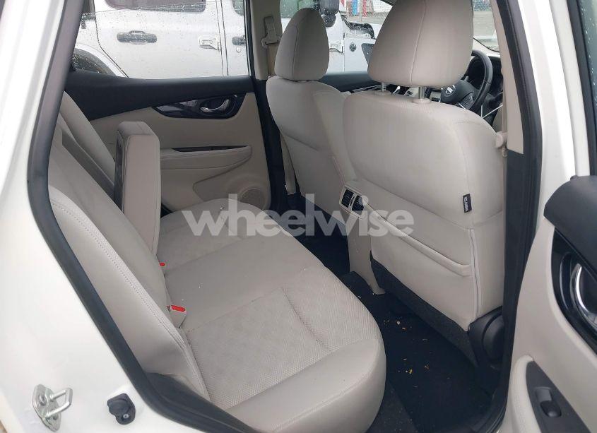 Photo 8 of 2019 Nissan Rogue SPORT SV (VIN JN1BJ1CR6KW334347)