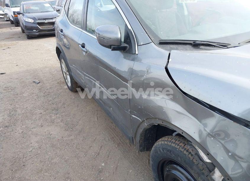 Photo 18 of 2019 Nissan Rogue SPORT SV (VIN JN1BJ1CR6KW353027)