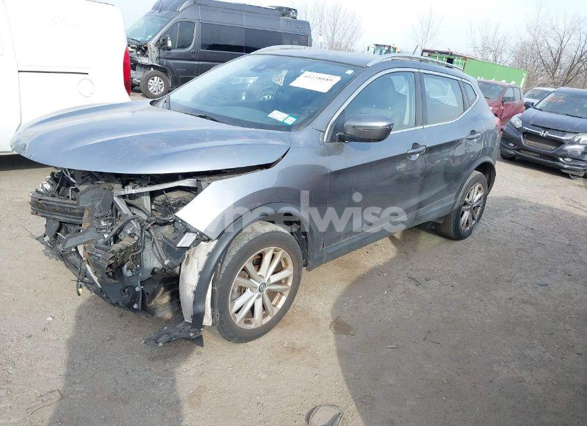 Photo 2 of 2019 Nissan Rogue SPORT SV (VIN JN1BJ1CR6KW353027)