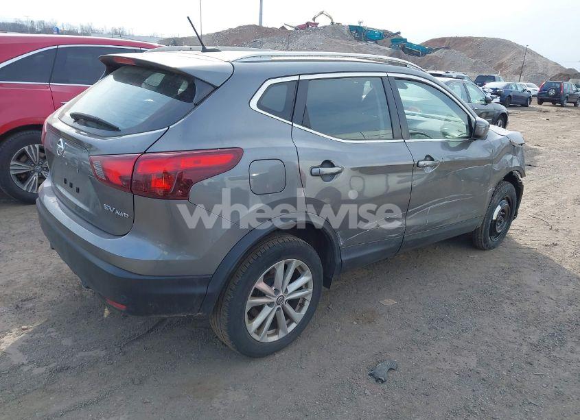 Photo 4 of 2019 Nissan Rogue SPORT SV (VIN JN1BJ1CR6KW353027)