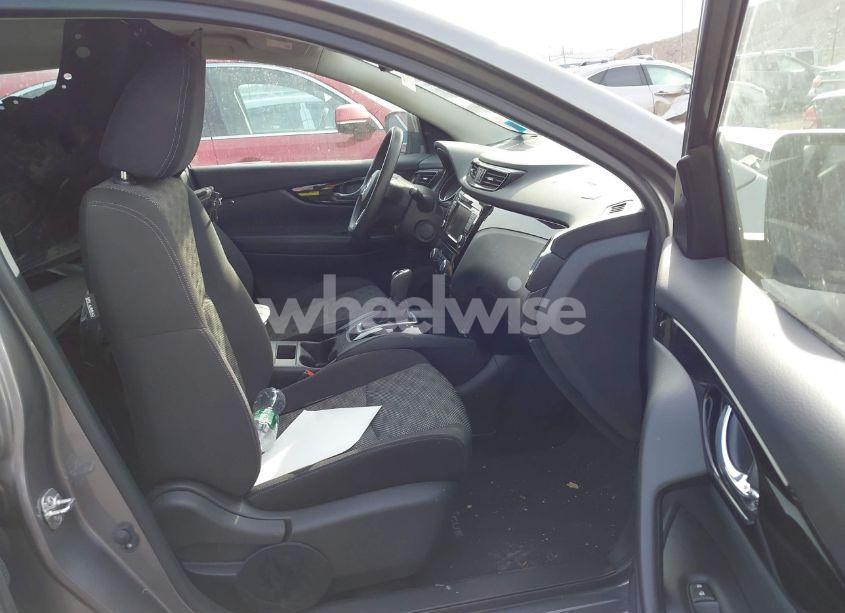 Photo 5 of 2019 Nissan Rogue SPORT SV (VIN JN1BJ1CR6KW353027)