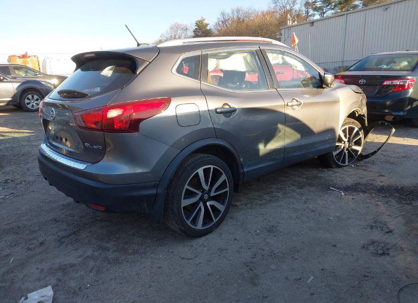 Photo 4 of 2017 Nissan Rogue SPORT SL (VIN JN1BJ1CR7HW116300)