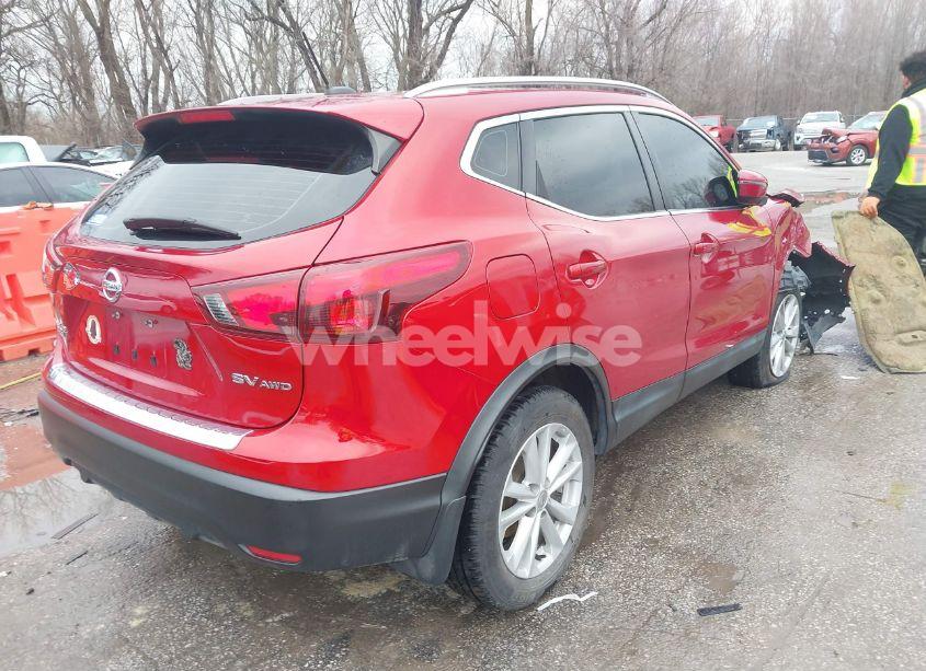 Photo 4 of 2017 Nissan Rogue SPORT SV (VIN JN1BJ1CR7HW117561)