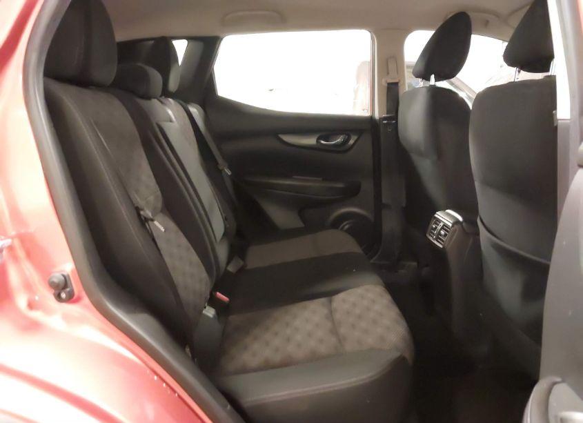 Photo 8 of 2017 Nissan Rogue SPORT SV (VIN JN1BJ1CR7HW128091)