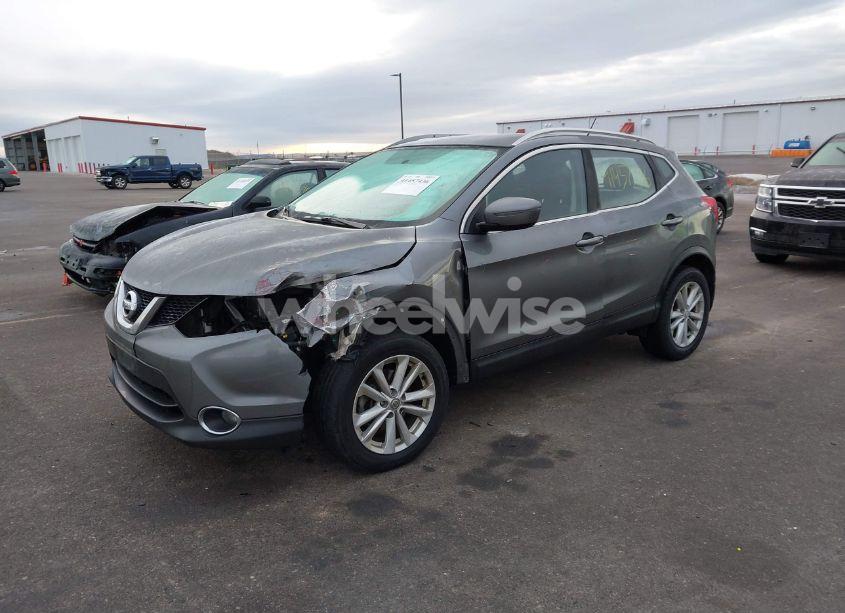 Photo 2 of 2017 Nissan Rogue SPORT SV (VIN JN1BJ1CR7HW133386)