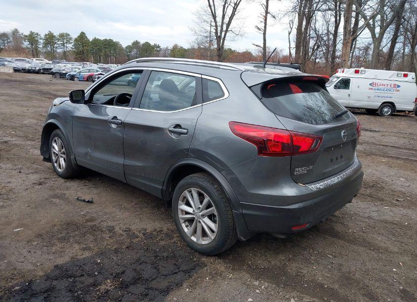 Photo 3 of 2017 Nissan Rogue SPORT SV (VIN JN1BJ1CR7HW144436)