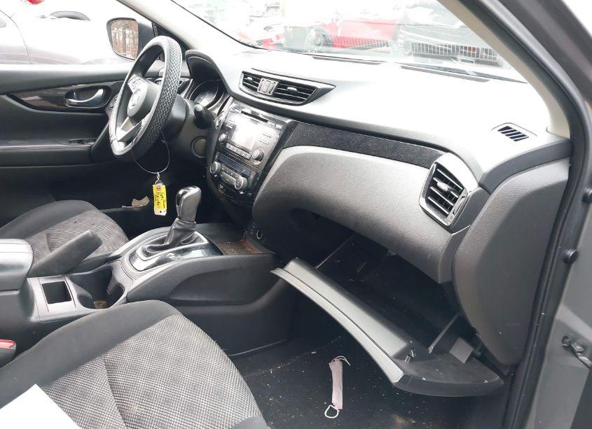 Photo 5 of 2017 Nissan Rogue SPORT SV (VIN JN1BJ1CR7HW144436)