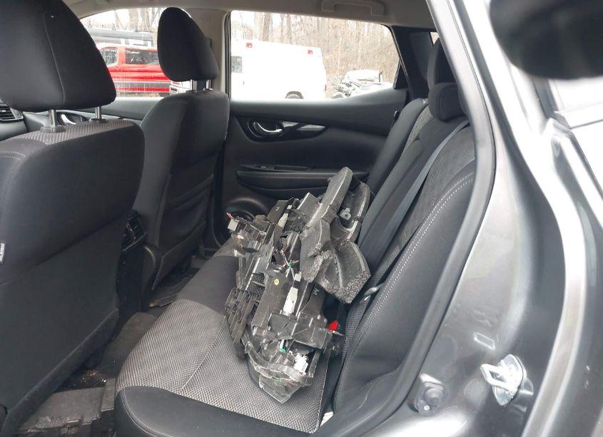 Photo 8 of 2017 Nissan Rogue SPORT SV (VIN JN1BJ1CR7HW144436)