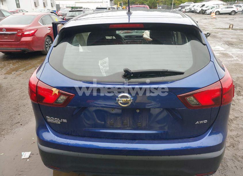 Photo 16 of 2018 Nissan Rogue SPORT S (VIN JN1BJ1CR7JW255848)