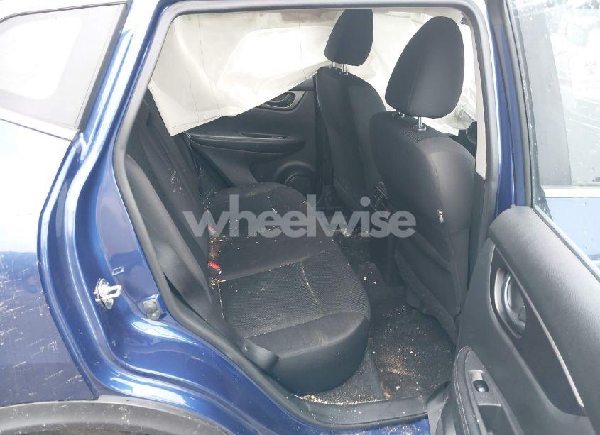 Photo 8 of 2018 Nissan Rogue SPORT S (VIN JN1BJ1CR7JW255848)