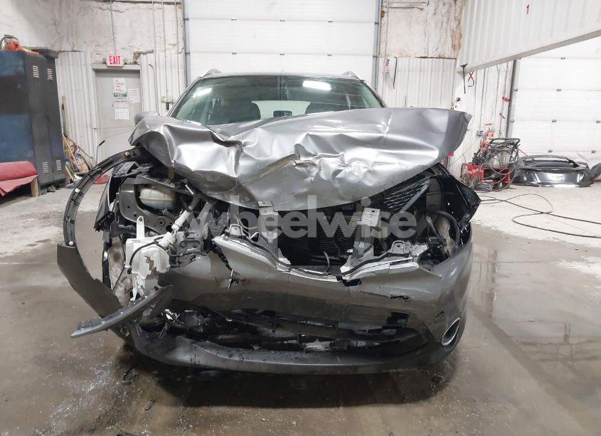 Photo 12 of 2018 Nissan Rogue SPORT SL (VIN JN1BJ1CR7JW282936)