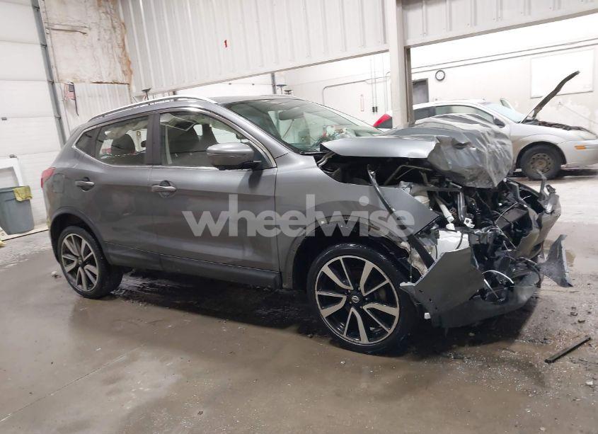 Photo 13 of 2018 Nissan Rogue SPORT SL (VIN JN1BJ1CR7JW282936)