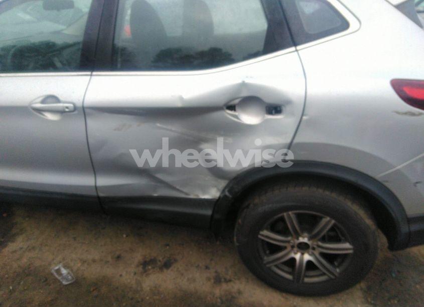 Photo 18 of 2019 Nissan Rogue SPORT S (VIN JN1BJ1CR7KW311577)