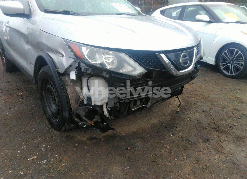 Photo 20 of 2019 Nissan Rogue SPORT S (VIN JN1BJ1CR7KW311577)